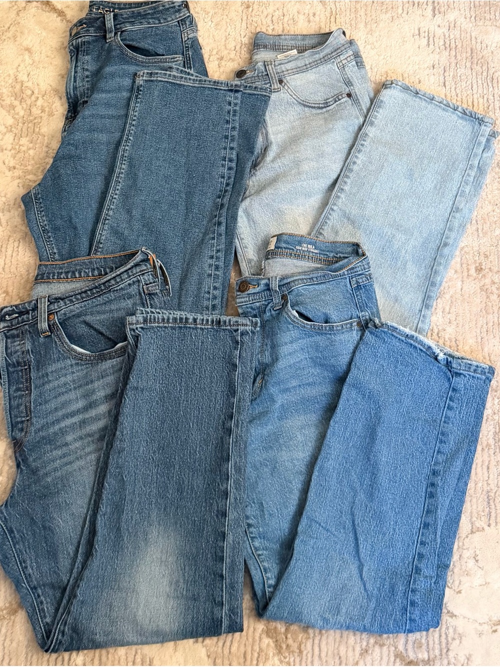 LIKE NEW Levi's 501 Women's Straight-Leg Jean plus Assorted Blue Denim Jeans